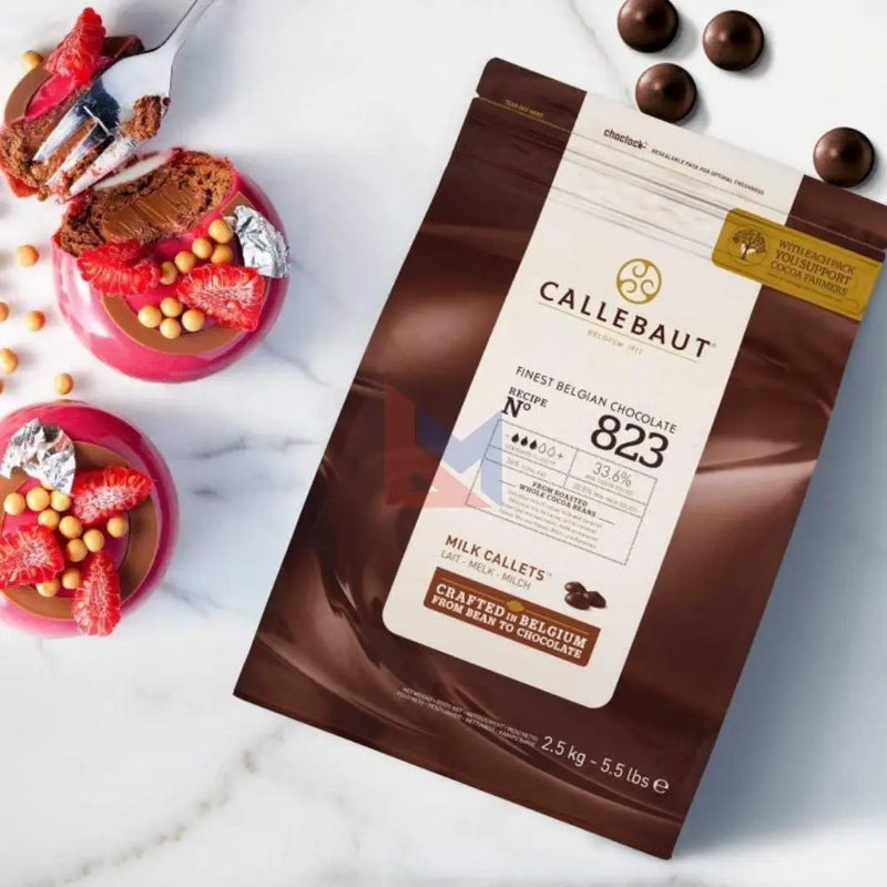 Callebaut - 823 Chocolate belga con leche de máxima calidad Callets 33,6% - 2,5 kg