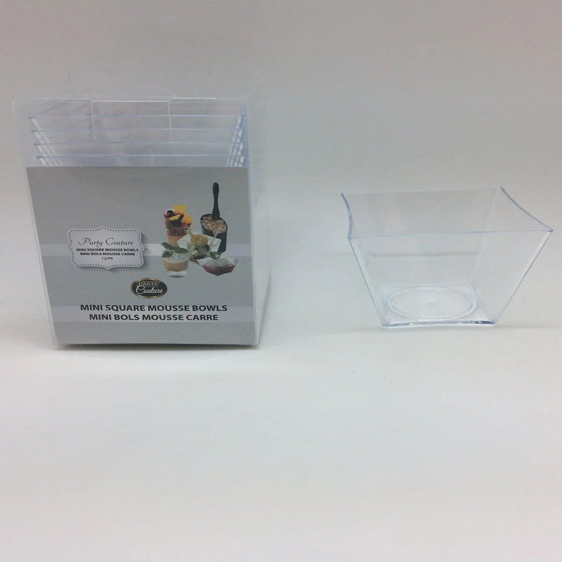 Minicuencos cuadrados curvos de plástico transparente de 2 oz - 576/caja